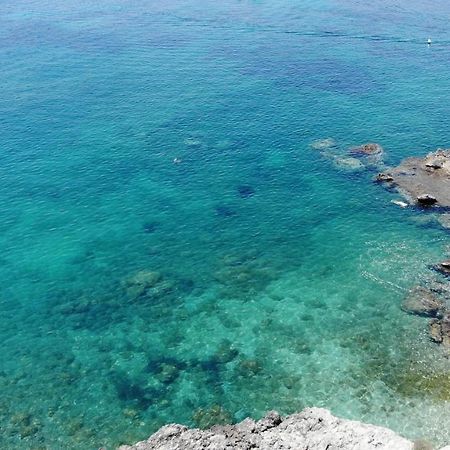 فيلا Casa Sugli Scogli فونتاني بيانكي المظهر الخارجي الصورة