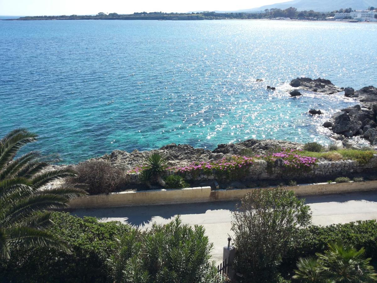 فيلا Casa Sugli Scogli فونتاني بيانكي المظهر الخارجي الصورة